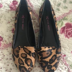 Nine West Leopard Flats— LIKE NEW!
